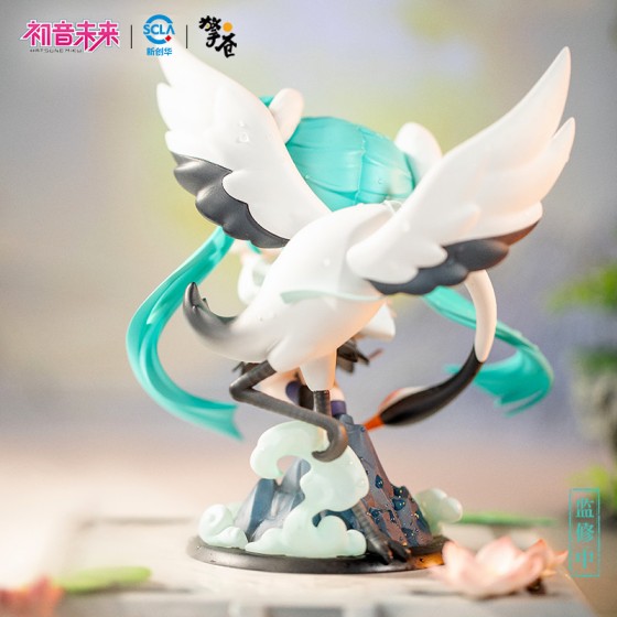 Vocaloid Chinese Official Miku Merch Wings of Resplendent Melody Delicate Figurine
